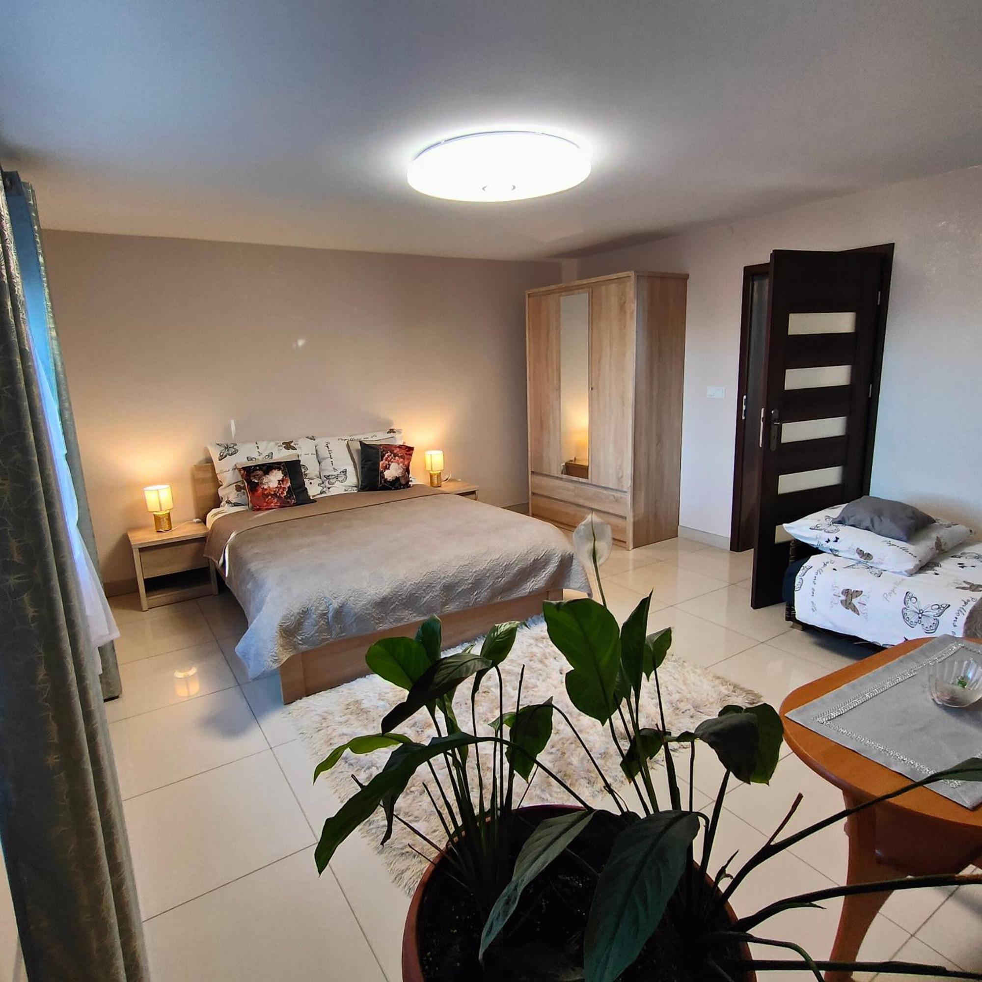 Apartamenty U Maksa Krzywcza Ngoại thất bức ảnh